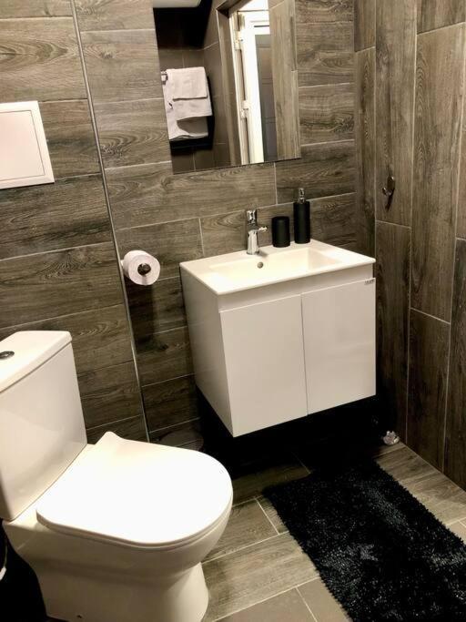 Luxury Apartment Пазарджик Екстериор снимка