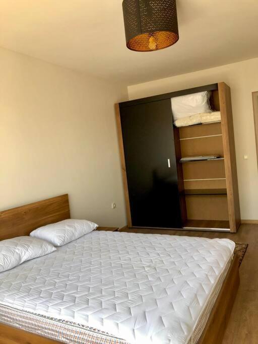 Luxury Apartment Пазарджик Екстериор снимка